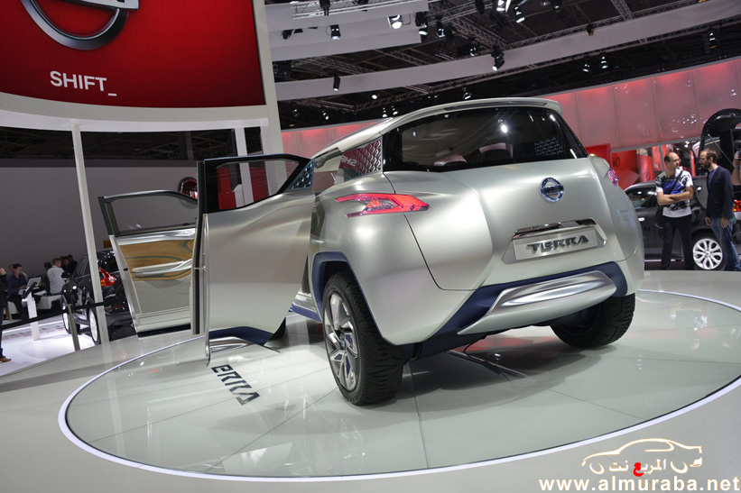نيسان تيرا 2013 تكشف نفسها في معرض باريس وتعمل بخلايا الطاقة الهيدروجينية Nissan TeRRa 68